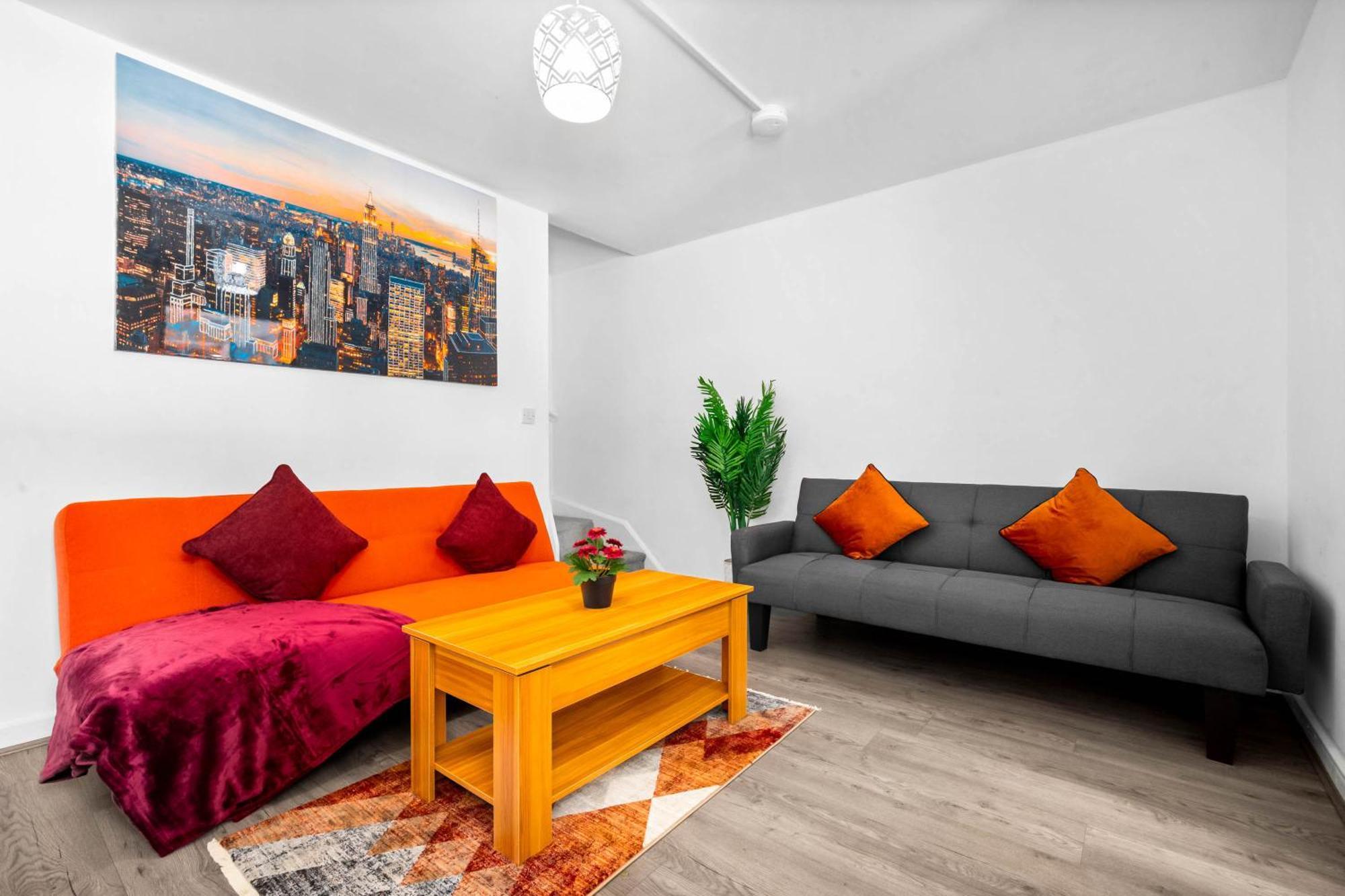 Апартаменты Luxury New House With Free Parking Бирмингем Экстерьер фото